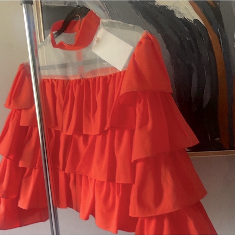 π Orange Ruffle Topπ§‘π§‘π§‘ - Picture 3 of 4